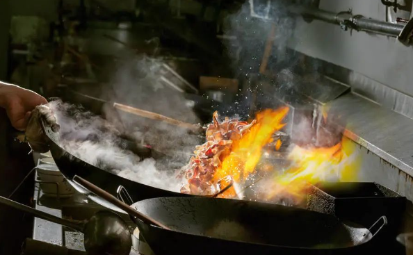 飯店裝了油煙凈化器效果不理想？可能這3個(gè)地方出了問題！